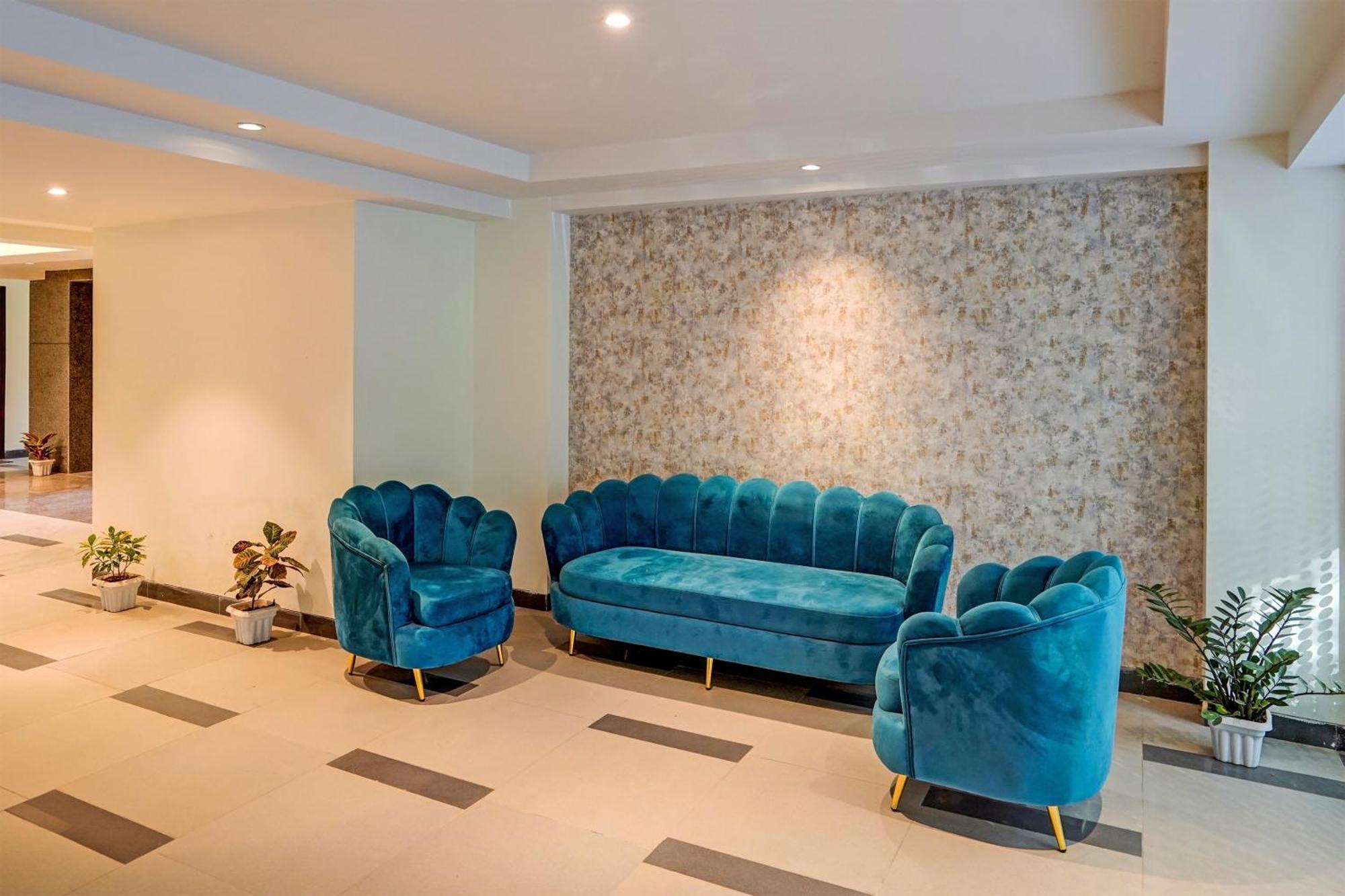 Hotel O Parkinn Ґурґаон Екстер'єр фото