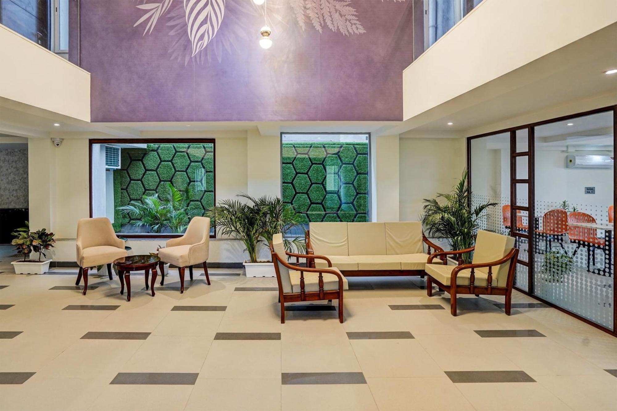Hotel O Parkinn Ґурґаон Екстер'єр фото