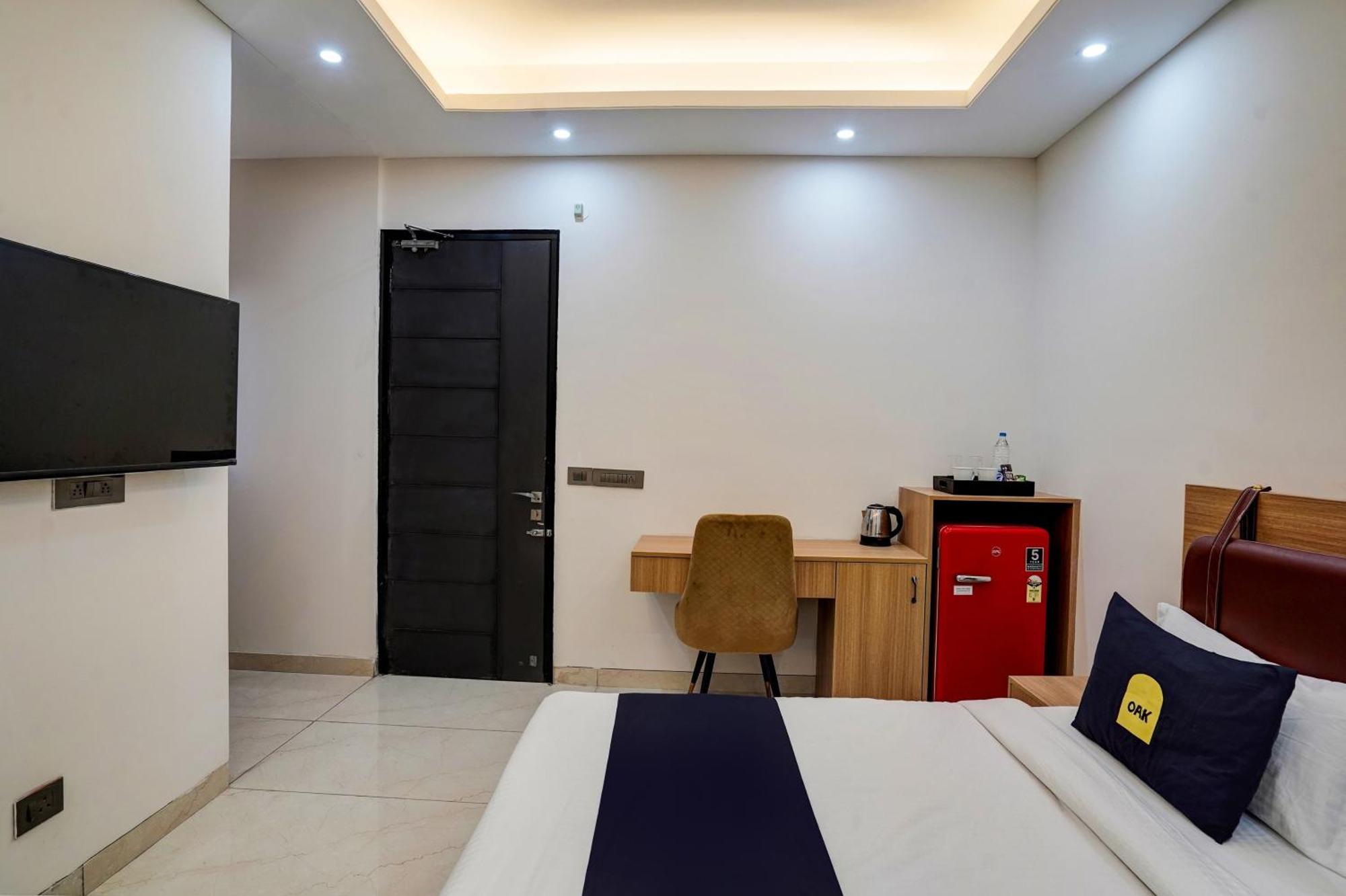 Hotel O Parkinn Ґурґаон Екстер'єр фото